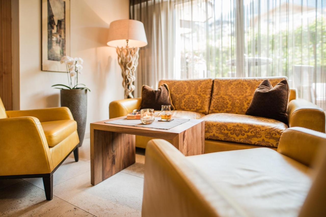 Hotel Resmairhof Schenna Eksteriør bilde