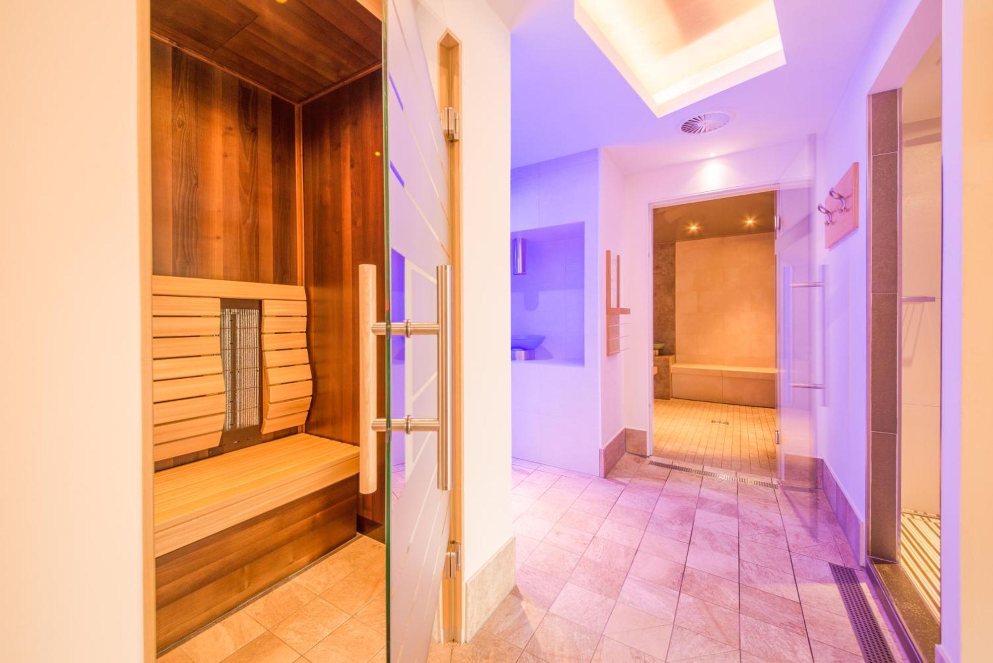 Hotel Resmairhof Schenna Eksteriør bilde